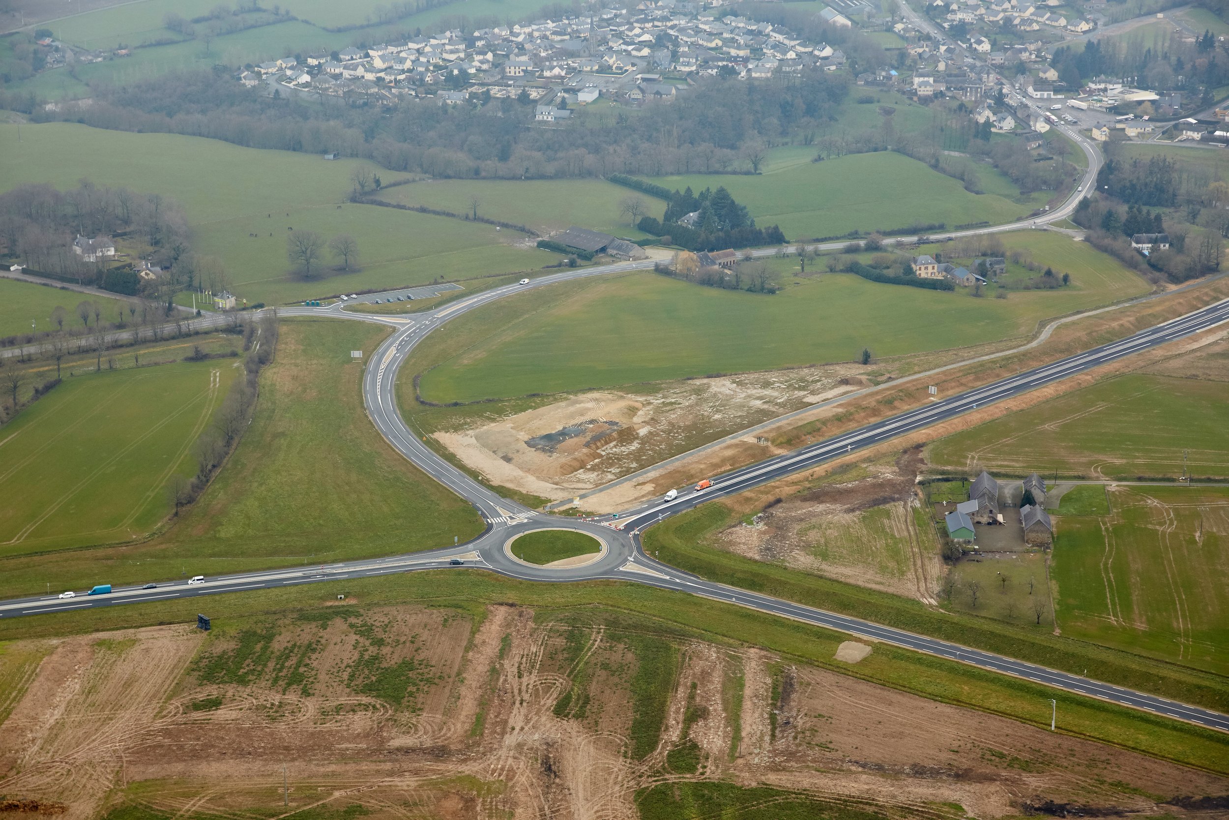 carrefour giratoire de la RN 162 - RD 24