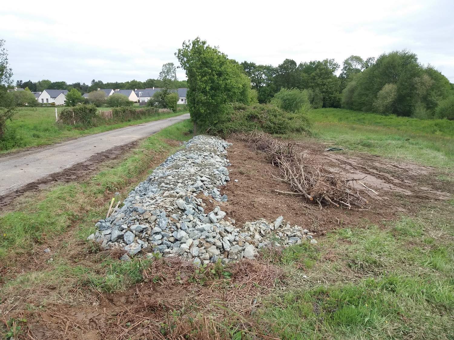 Andain écologique en cours de réalisation